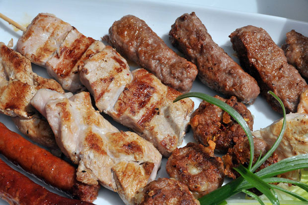 “СРПСКИ ФЕСТИВАЛ” У СИДНЕЈУ: Бурек, ћевапи и фолклор